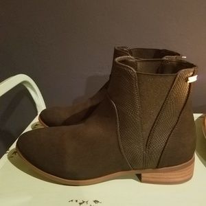 Roxy Black Booties